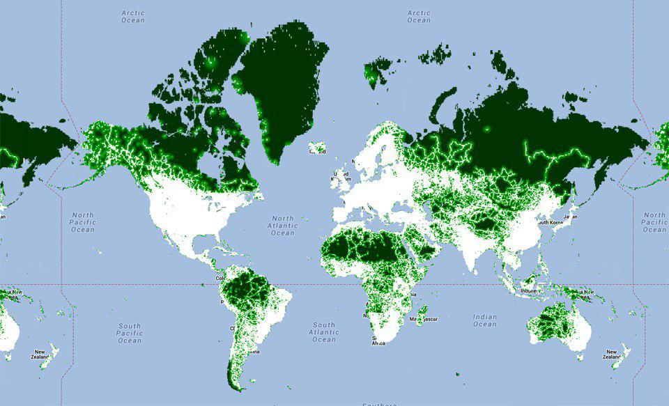 Карта бездорожных районов roadfree.org — это плод работы the Society for Conservation Biology и докладчика по лесам Критона Арсениса. Каждый зеленый пиксель карты находится на расстоянии не менее 10 км от ближайшей дороги. На нём очень конкретно показаны земельные районы, свободные от дорог, включая леса, полярные районы и пустыни. Ситуация особенно драматична в лесных районах, где распространение дорожных сетей оказывает фрагментированный эффект на естественные места обитания, ставя под угрозу нетронутые экосистемы и зависящее от леса население.