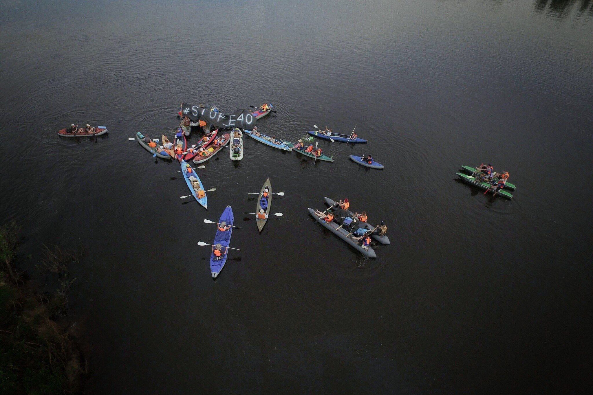 Общественная организация «Багна» и Гомельское отделение АПБ провели сплав по беларусской Амазонке, приуроченном ко Всемирному дню окружающей среды, выступая против строительства водного пути Е40