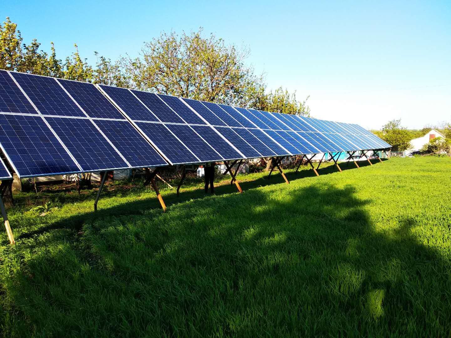 Пример солнечной подстанции на 35кВ, которая может подойти для использования пограничной заставой на прилегающей к ней территории. Стоимость оценивается приблизительно в 10 тысяч евро